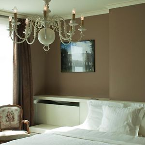 Kamer met een King Size Bed op de Eerste Verdieping